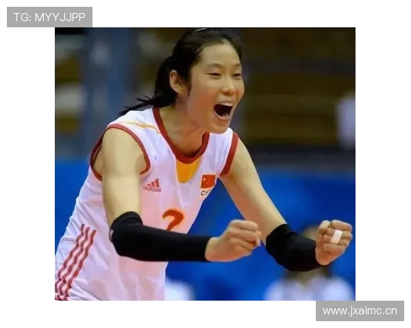 朱婷训练间隙一杯奶茶八块钱我差点笑出声